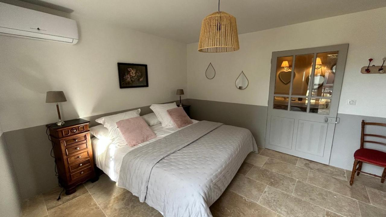 Bed and Breakfast Le Petit Eden Сен-Кентен-ла-Потри Экстерьер фото
